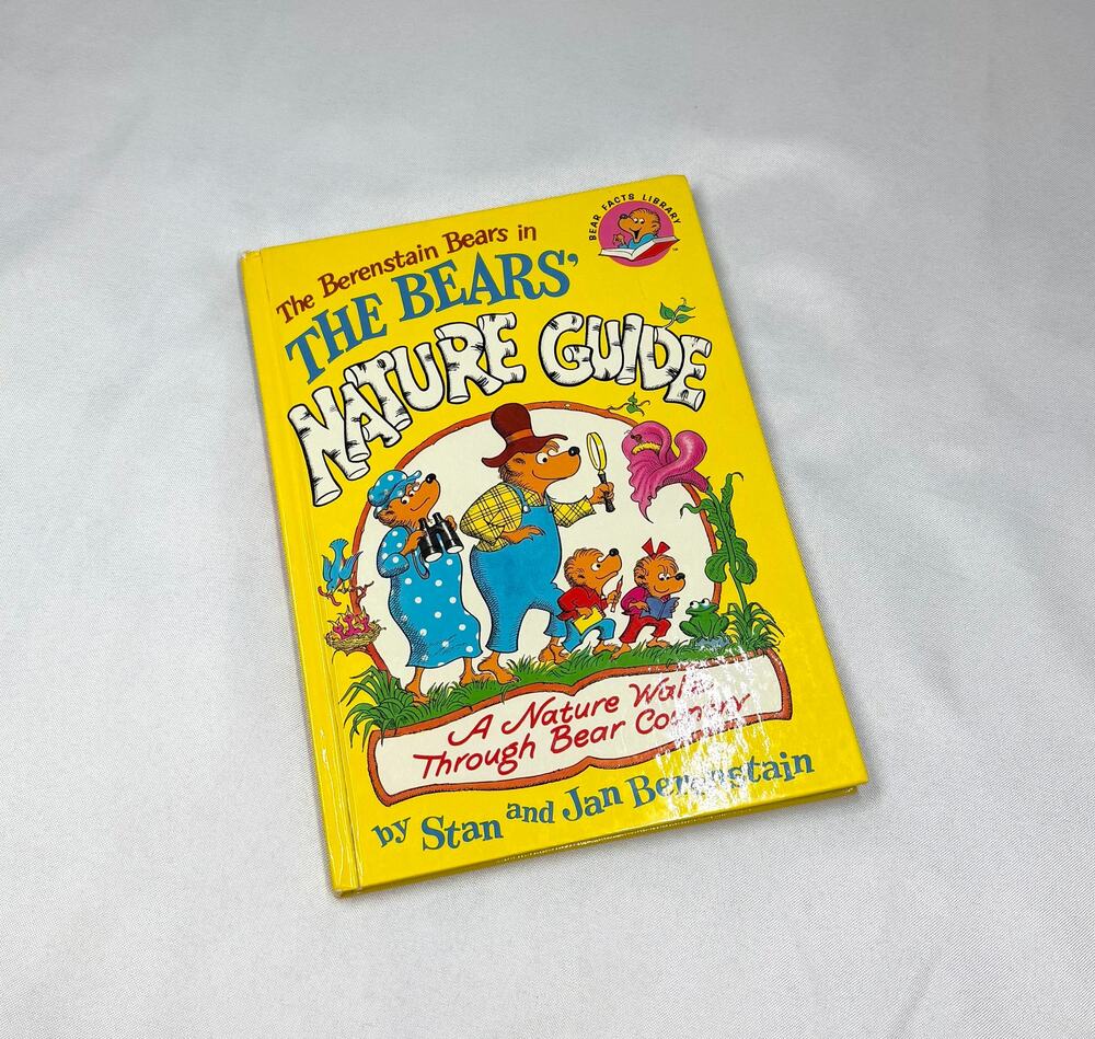 Vintage 1975 Berenstain Bears Nature Guide Hardcover Random House Bear Facts